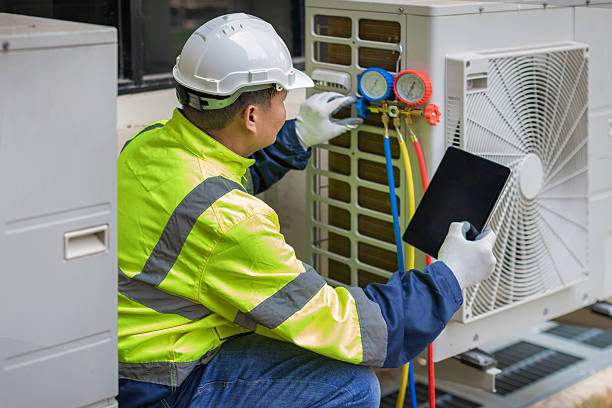 Professional Hvac technician working in Clockville, NY